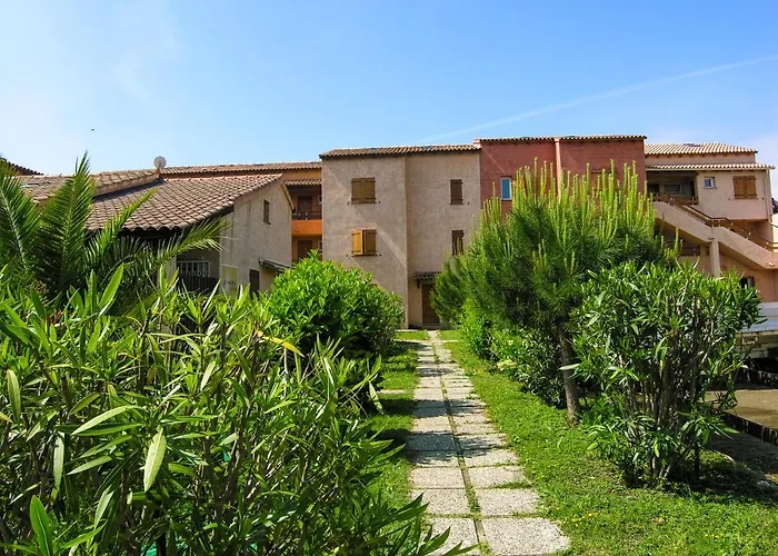 Marina Corsa 3 6 Persons 150 M Sandy גהיסונאצ'יה