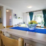 Marina Corsa 3 6 Persons 150 M Sandy Apartament