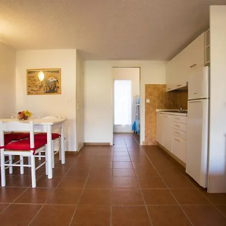 Апартаменты Marina Corsa 3 6 Persons 150 M Sandy