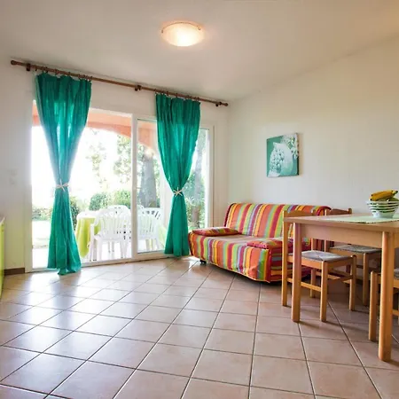 Marina Corsa 3 6 Persons 150 M Sandy * Гизоначча