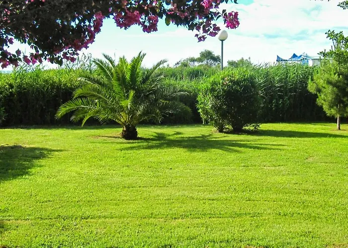 Marina Corsa 3 6 Persons 150 M Sandy Ghisonaccia